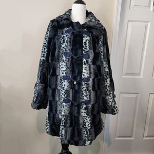 Dennis Basso color gray & black Faux Fur coat w/hook lock buttons Size 2X